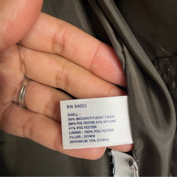 Women’s GAP puffer jacket brown with removable hood - Picture 10 of 10